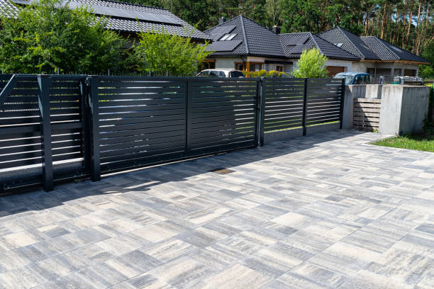 Best Residential Driveway Paver Services  in Frostproof, FL